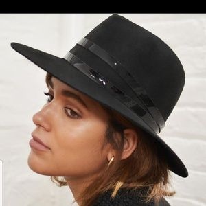 Janessa Logan Fedora